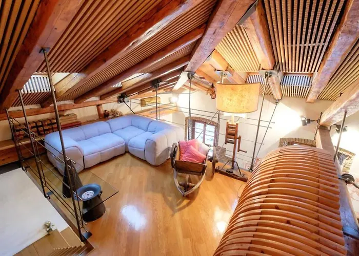 6 Ponterosso - Luxury Attic *