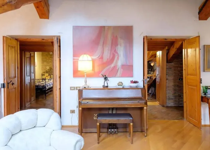 6 Ponterosso - Luxury Attic *